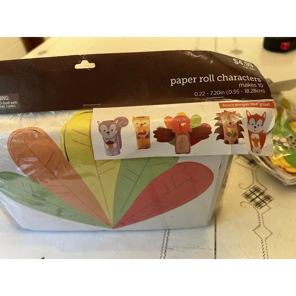 Lot Of 7 Craft Kits & Thanksgiving Decorations Turkeys Pumpkins Animals Leaves